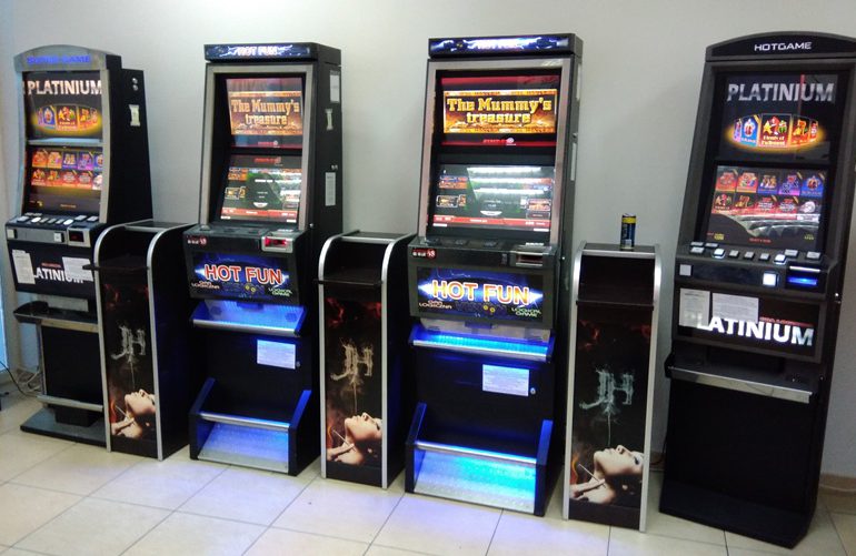 Ropczyce: Funkcjonariusze KAS zatrzymali automaty do gier