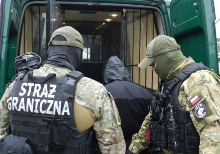 Korczowa: Zatrzymano przemytnika ludzi ściganego Europejskim Nakazem Aresztowania