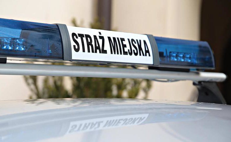 Coraz bliżej rozwiązania Straży Miejskiej w Jarosławiu. Miasto zwróciło się z prośbą do policji o opinię w tej sprawie