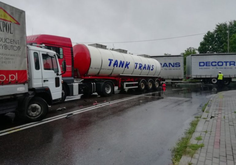 Nisko: Zderzenie dwóch samochodów ciężarowych