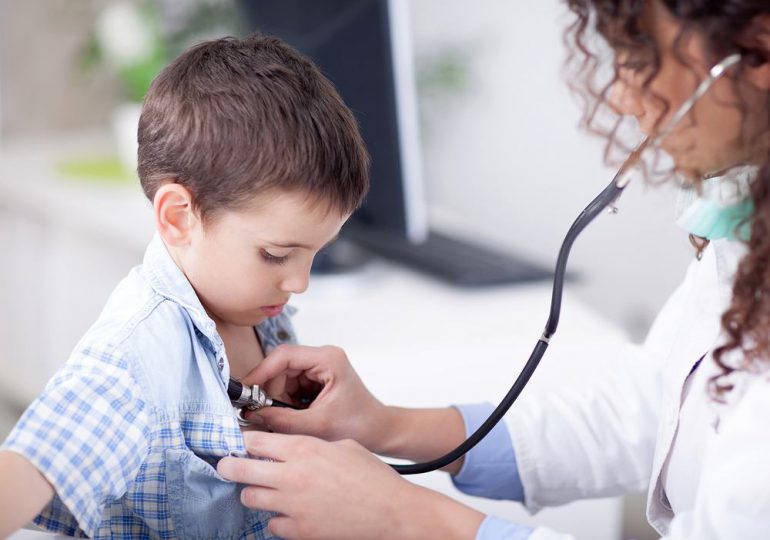 Dziecko: Bilans zdrowia dziecka w czasie koronawirusa - zalecenia dla rodziców