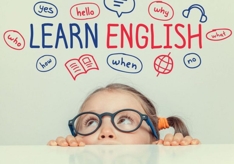 Dziecko: Dlaczego warto uczyć małe dzieci języka obcego?