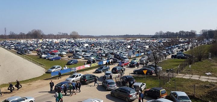 Rzeszów: Od 10 maja wraca giełda samochodowa i targ na Załężu