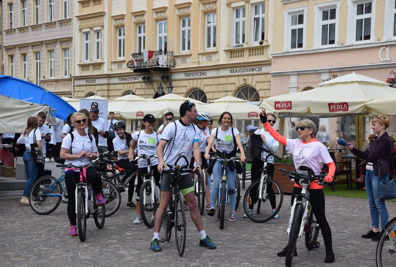 Pomoc potrzebującym: Udało się! Rowerami z Gdańska do Rzeszowa przejechali w 24 godziny