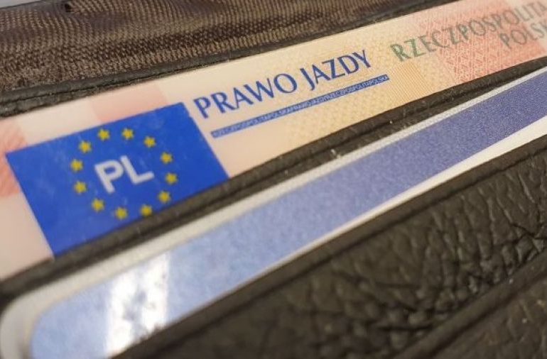 Polska: Od 5 grudnia kierowcy nie muszą mieć przy sobie prawa jazdy.