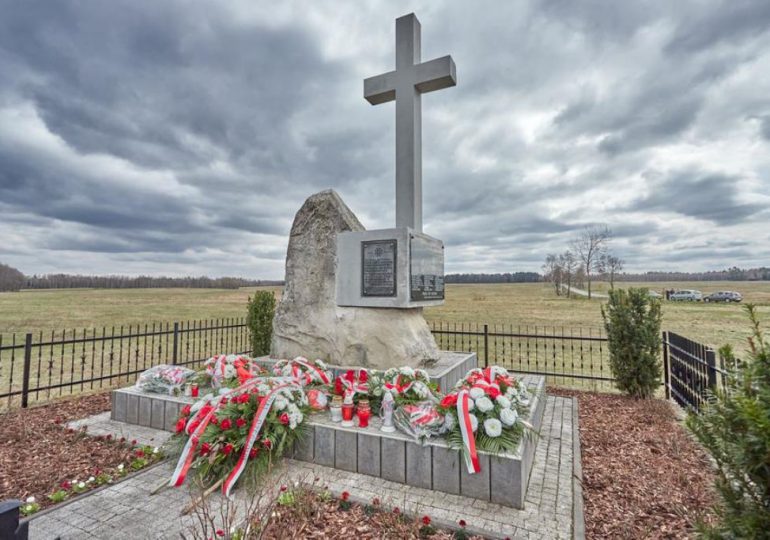 Leżajsk: Uroczystości 77 rocznicy pacyfikacji wsi Rudka przez UPA.