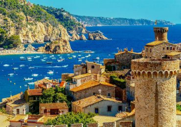 Turystyka: Hiszpania od 7 czerwca będzie przyjmowała zaszczepionych turystów
