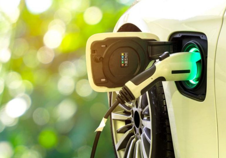 Technologia: Dofinansowania do aut elektrycznych "Mój Elektryk"