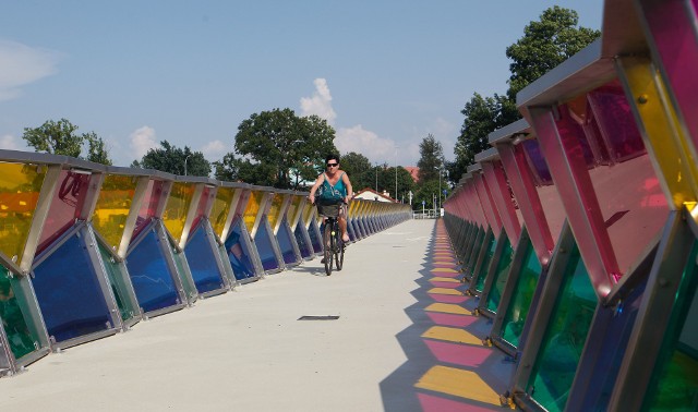 Rzeszów: Otwarta kładka rowerowa przy moście Lwowskim