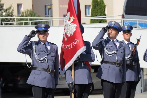 Ropczyce: Uroczystość nadania sztandaru Komendzie Powiatowej Policji w Ropczycach