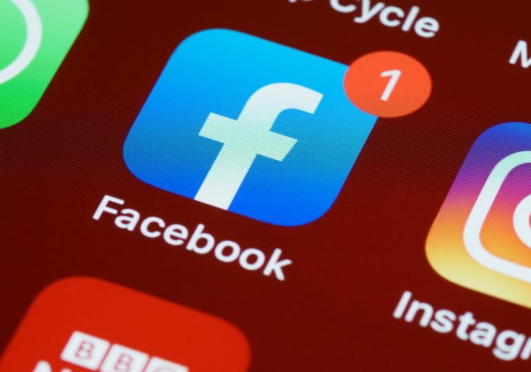 Technologia: Globalna awaria Facebooka i Messengera