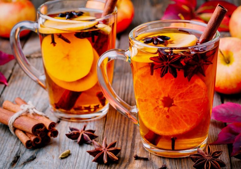 Kulinaria: Przepisy na rozgrzewające, zimowe herbaty