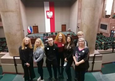 Stalowa Wola: Uczniowie Złotej Kościuszkowskiej w nagrodę zwiedzali Sejm i Pałac Prezydencki
