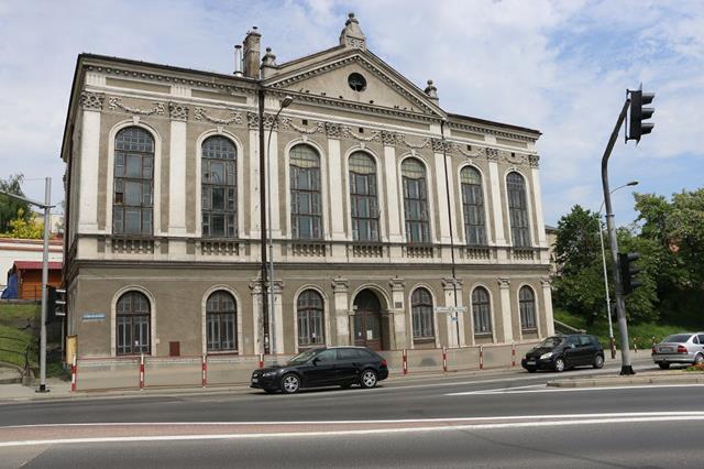 Jarosław: Kolejny etap remontu przyszłej siedziby Powiatowego Ogniska Baletowego [fotorelacja]