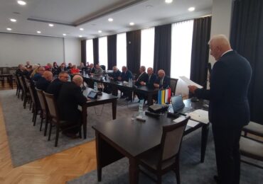 Jarosław: Radni powiatu jarosławskiego wyrazili zdanie na temat agresji rosyjskiej na Ukrainę
