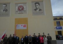 Ropczyce: Uroczystości odsłonięcia muralu Żołnierzy Wyklętych