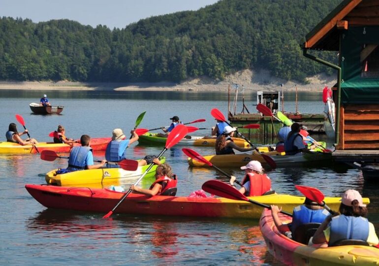 Lesko: Dzięki PGE wakacje nad Jeziorem Solińskim były bezpieczniejsze