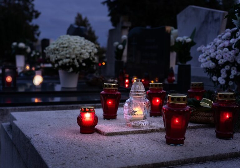 Polska: Zaduszki. Co to za święto i kiedy wypada Święto Zmarłych?