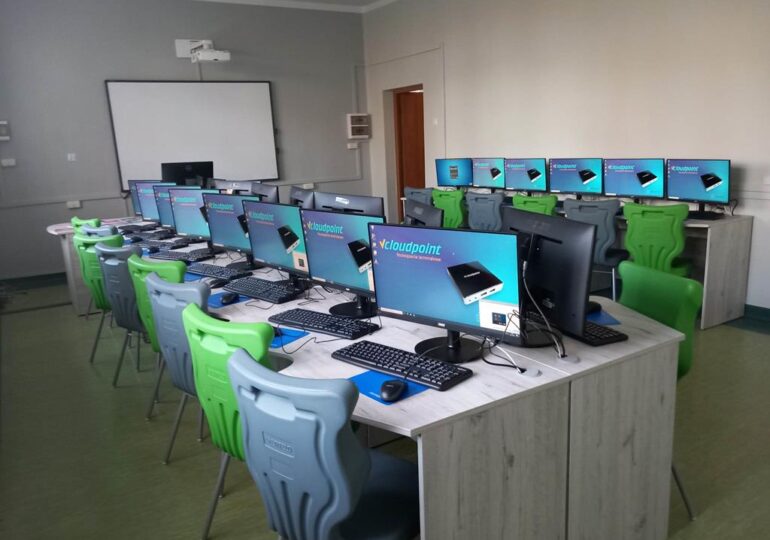 Jasło: Nowe pracownie informatyczne w jasielskich szkołach podstawowych [fotogaleria]